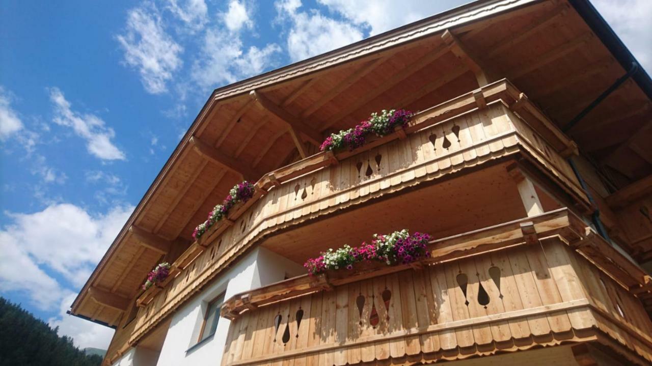 Buttererhof-Apartments Fulpmes Exterior photo